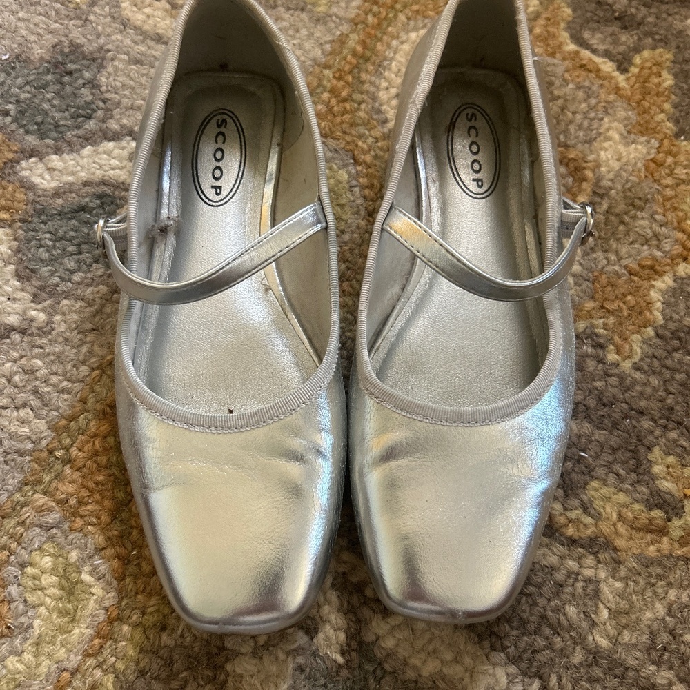 Silver flats sz. 8